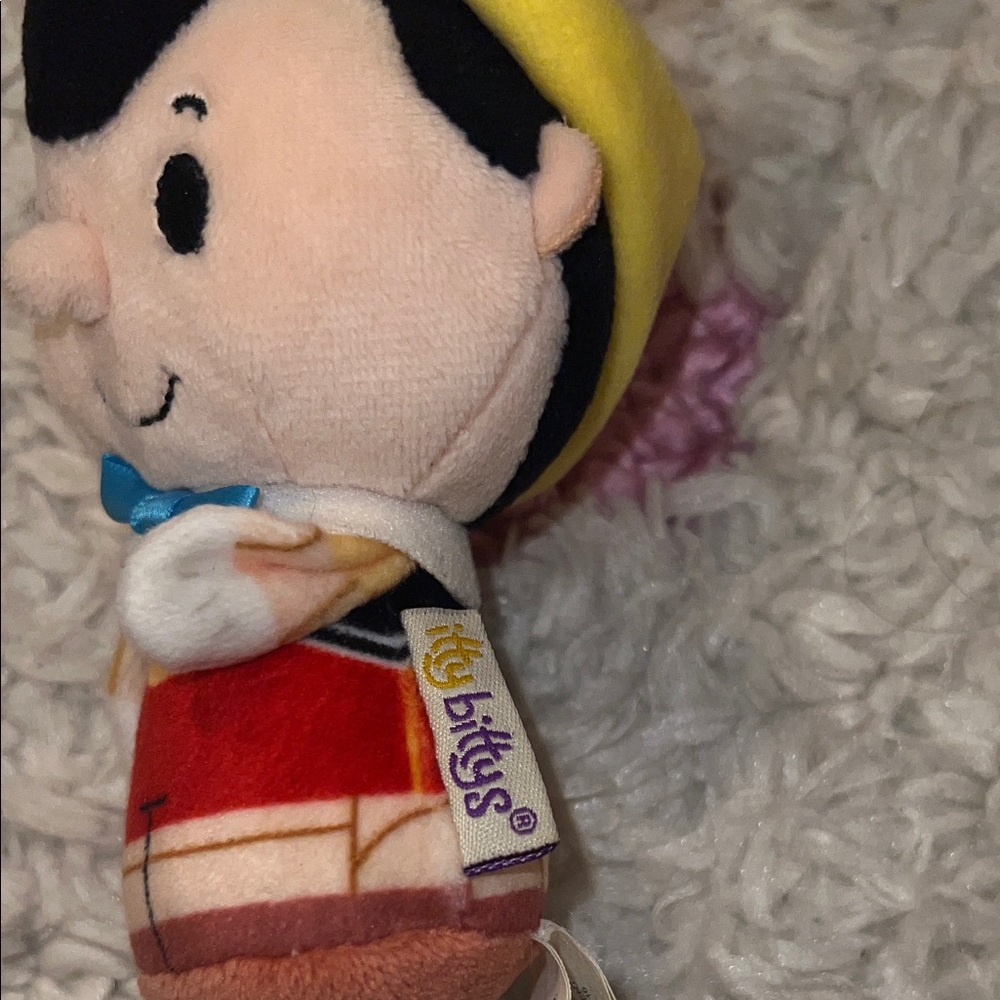 Pinocchio Itty Bitty - Picture 2 of 3